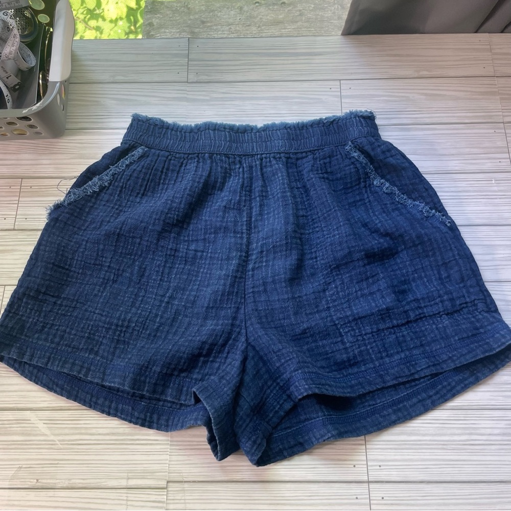 NWT aerie navy blue gauzy shorts size small